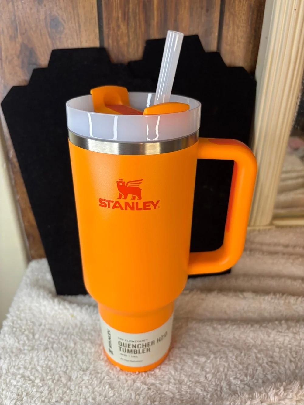 Stanley Quencher H2.0 40 oz. Tumbler with Handle - Orange 🍊 NWT